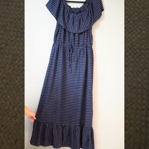NY&CO off the shoulder maxi dress
